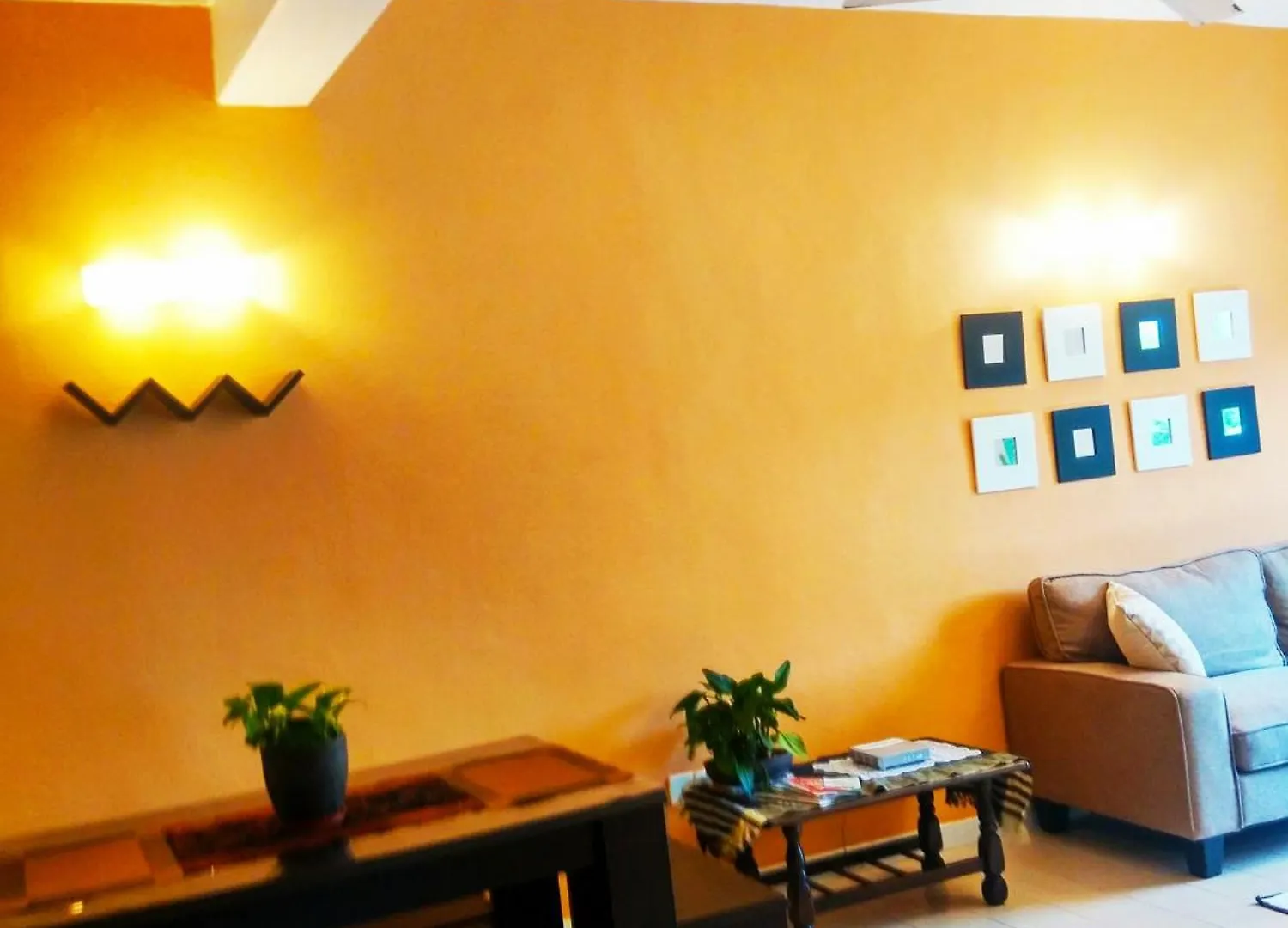 Cozy & Comfy 3 Rooms Apartment Near Beach Batu Ferringhi 0*,  Malaysia