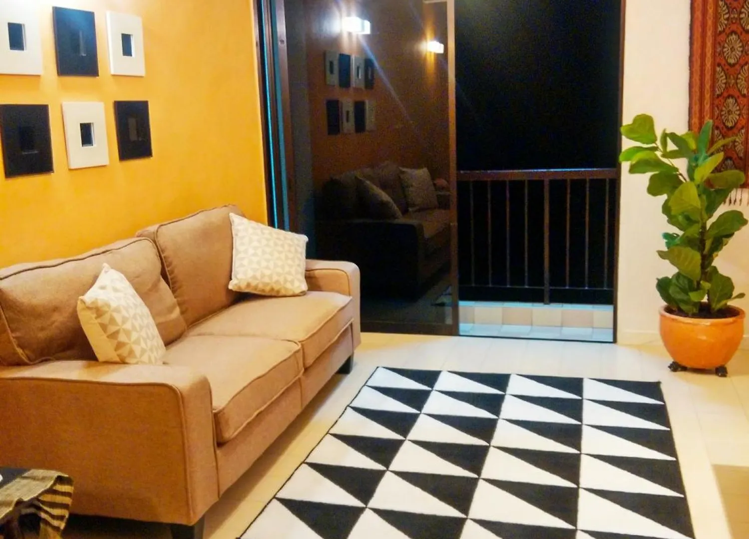 Cozy & Comfy 3 Rooms Apartment Near Beach Batu Ferringhi